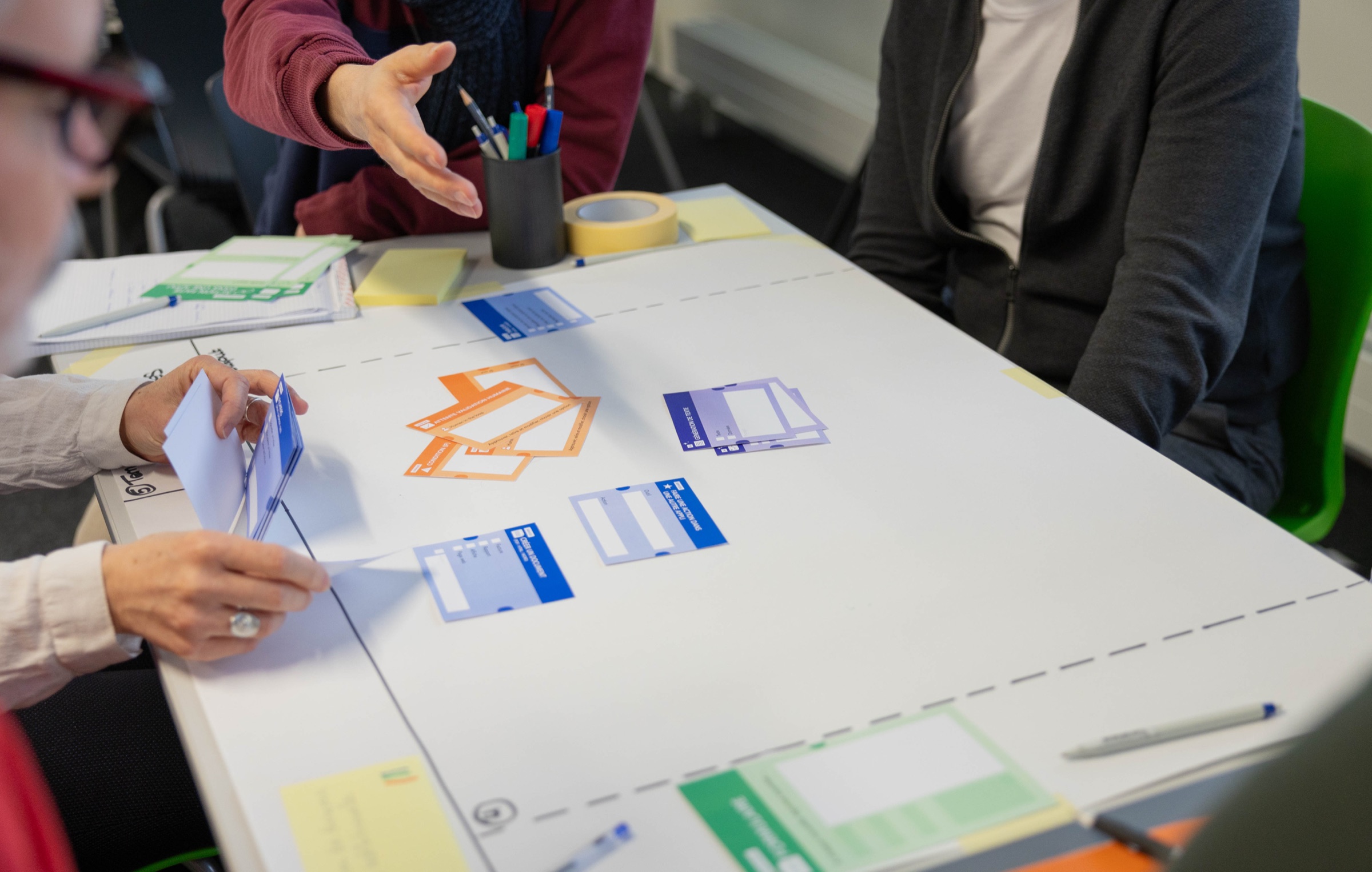 Atelier — salle, projection, exercice (variante 19)